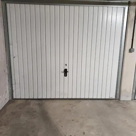 Les Alouettes Avec Terrasse, Garage Et Piscine * La Ciotat